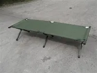 Skládací táborová postel pro těžký provoz